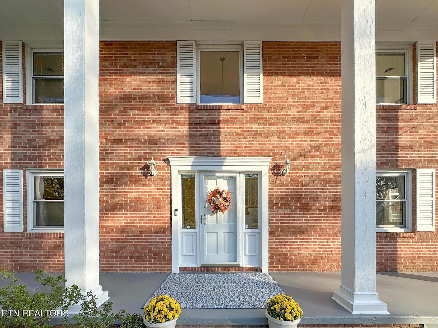 Image 2: Front of Home