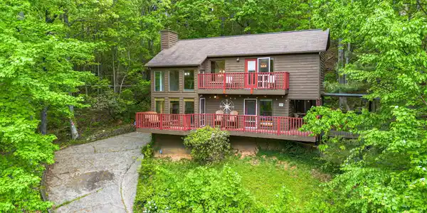2115 Luzerne Drive