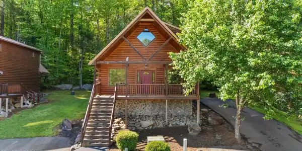 212 Forrest Loop Way