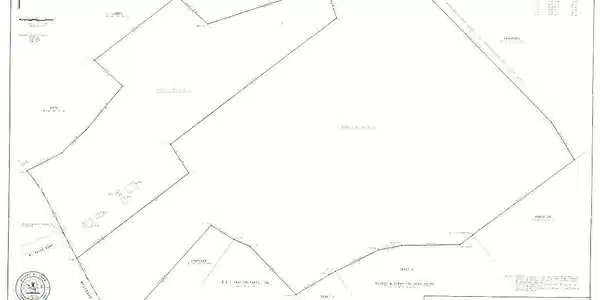 Image 3: 220 Milldale Rd - Pic 2