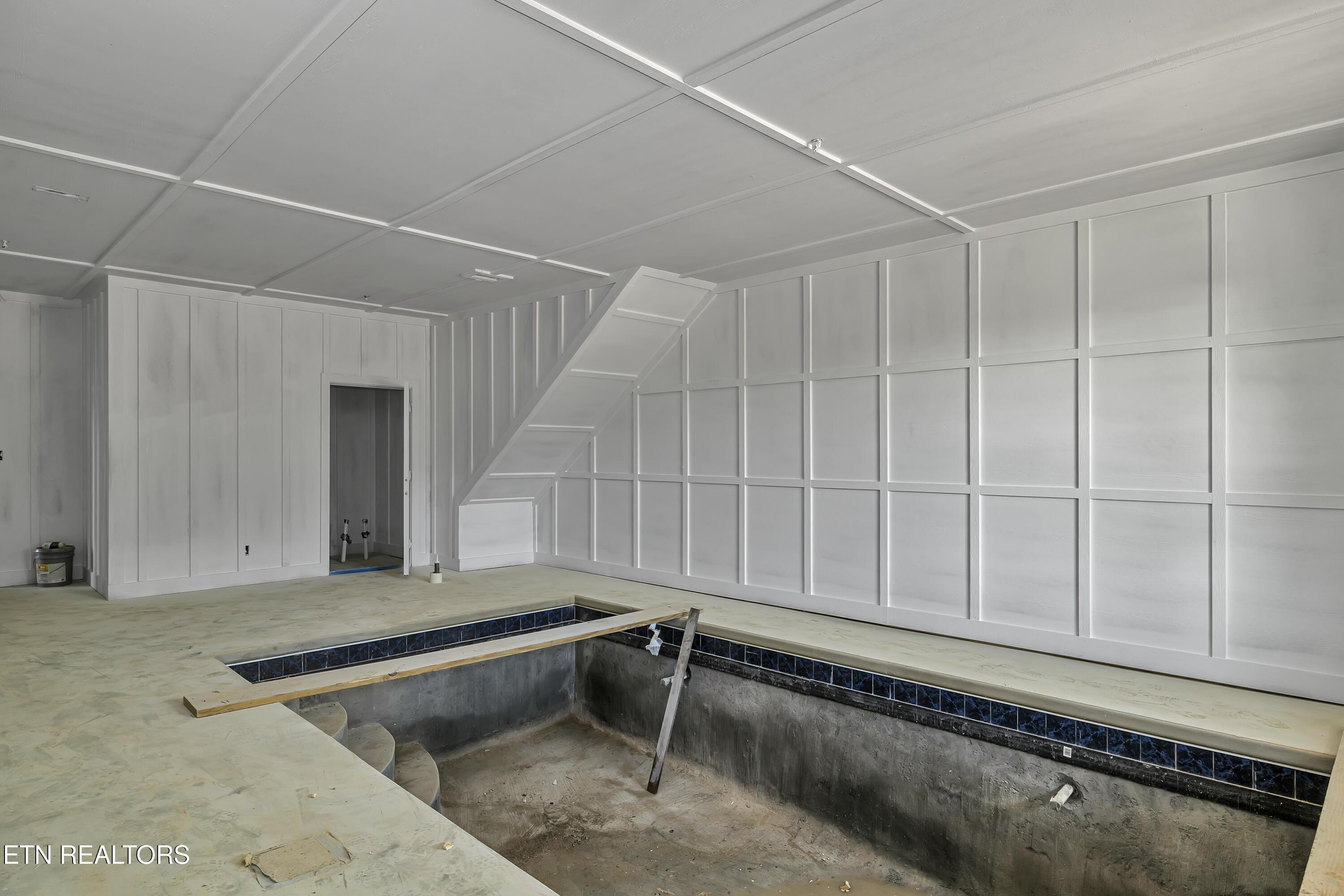 Image 3: Indoor Pool