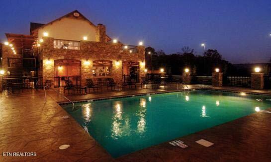 Image 3: Club_House3