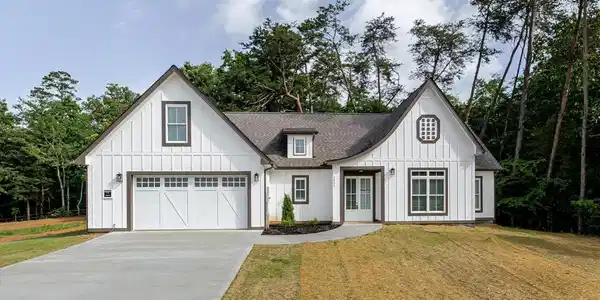2422 IRON FORGE WAY
