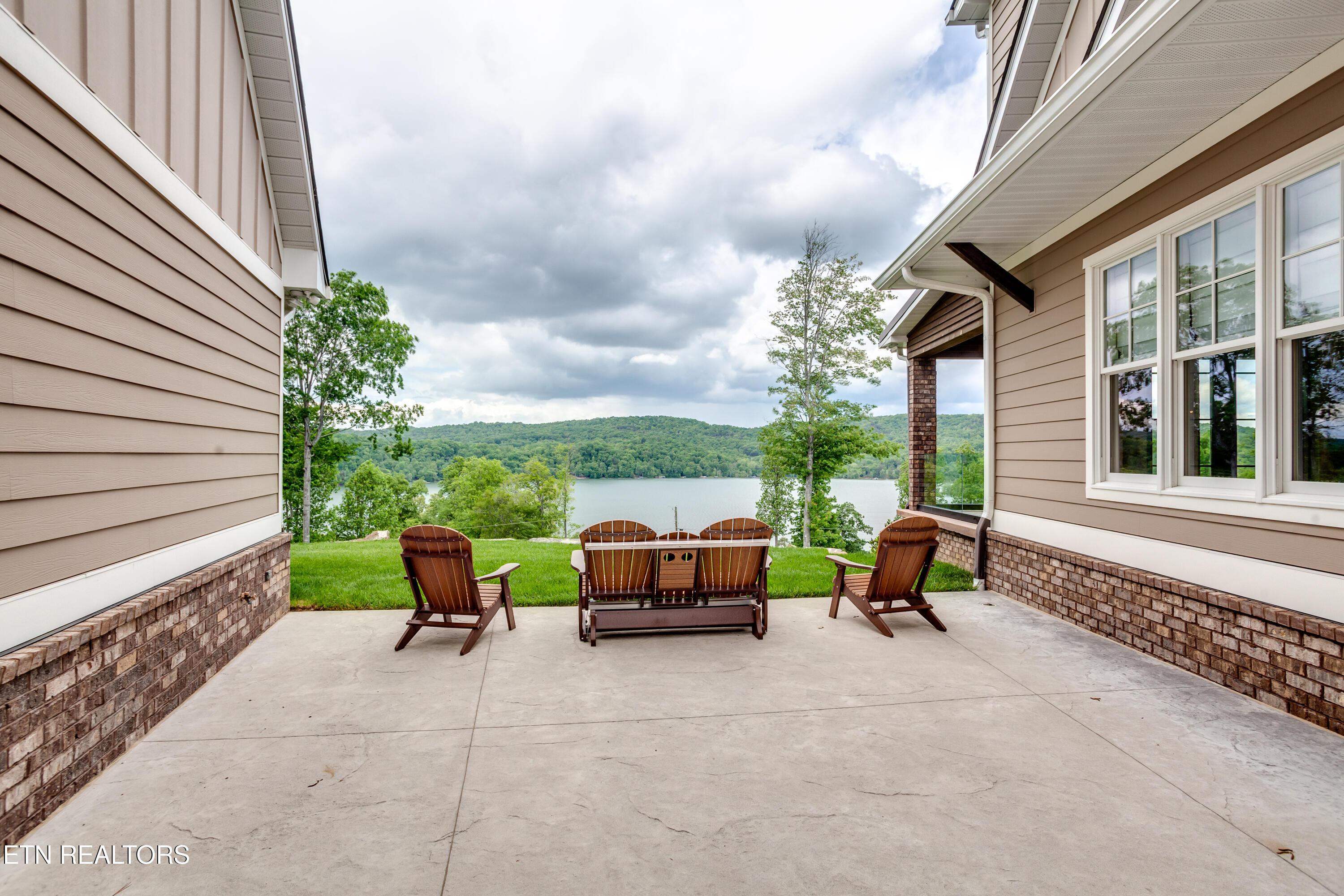Image 4: 1510 hickory Pointe