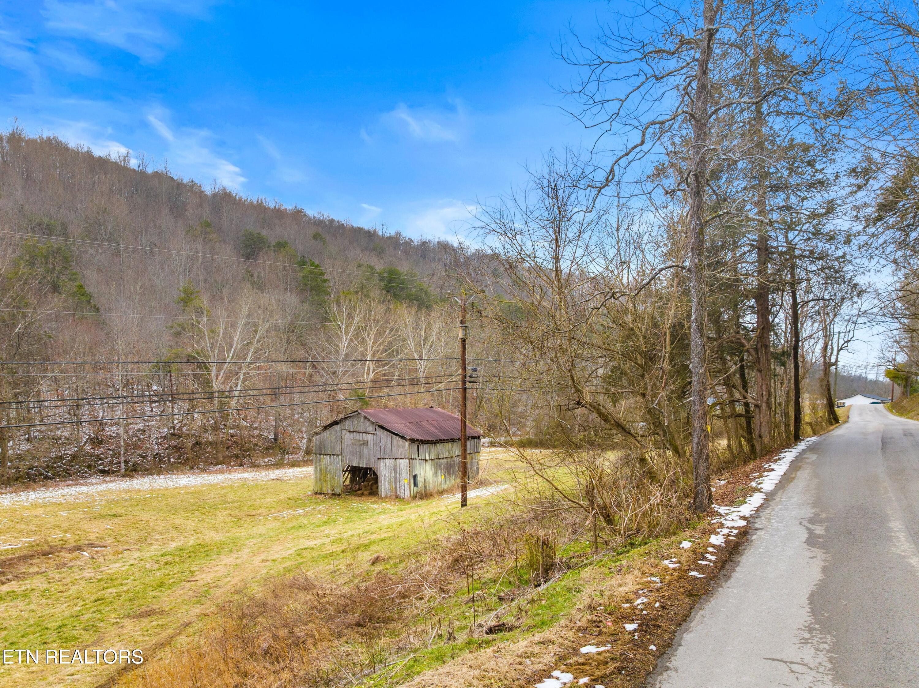 Image 2: 002-KettleHollowRoad-TN-37807-SMALL