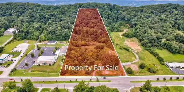 Image 2: 1307 Callahan Drive 2