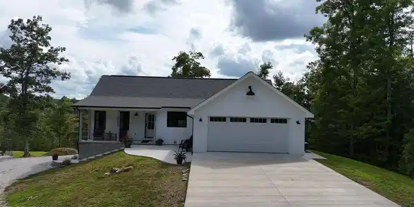 447 John J Smith Rd