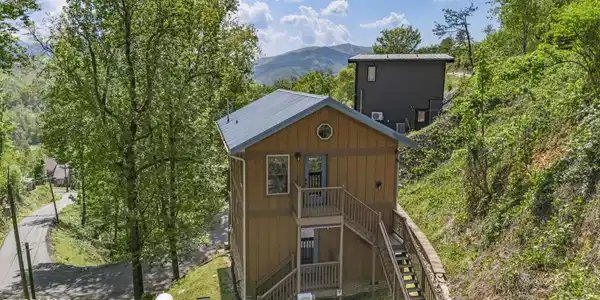 628 Woodland Drive