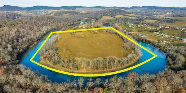 Image 2: 598 Horse Shoe Bend Rd