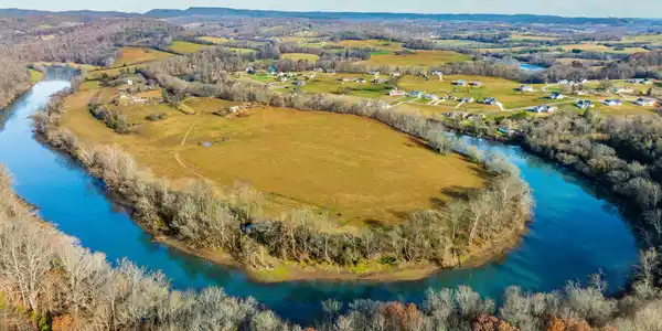 Image 3: 598 Horse Shoe Bend Rd