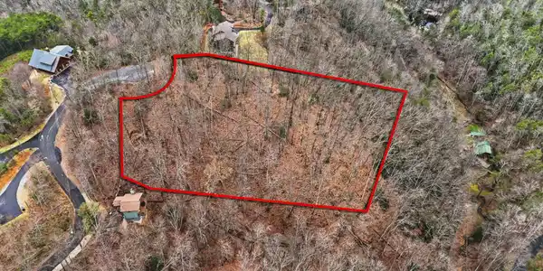 Image 2: 19-web-or-mls-Mathis Hollow Road-1 (2)