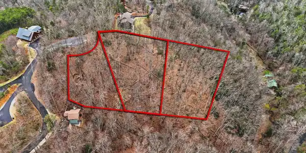 Image 3: 10-web-or-mls-Mathis Hollow Road-18