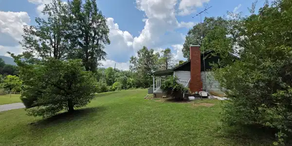 Image 3: Home Side -