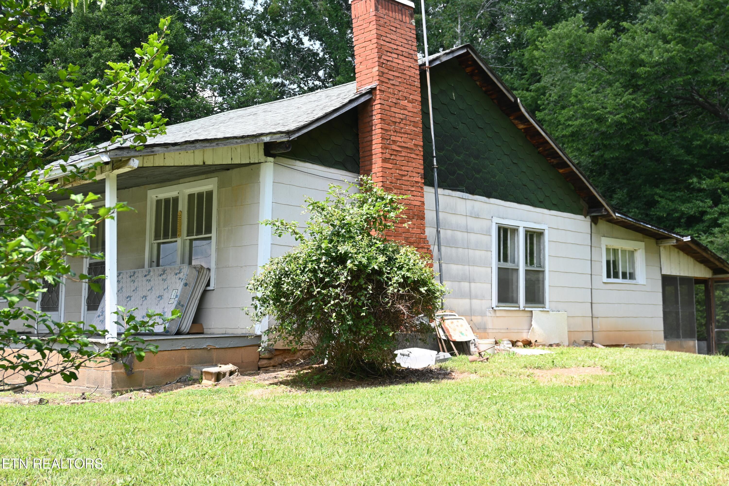 Image 4: Home Side --
