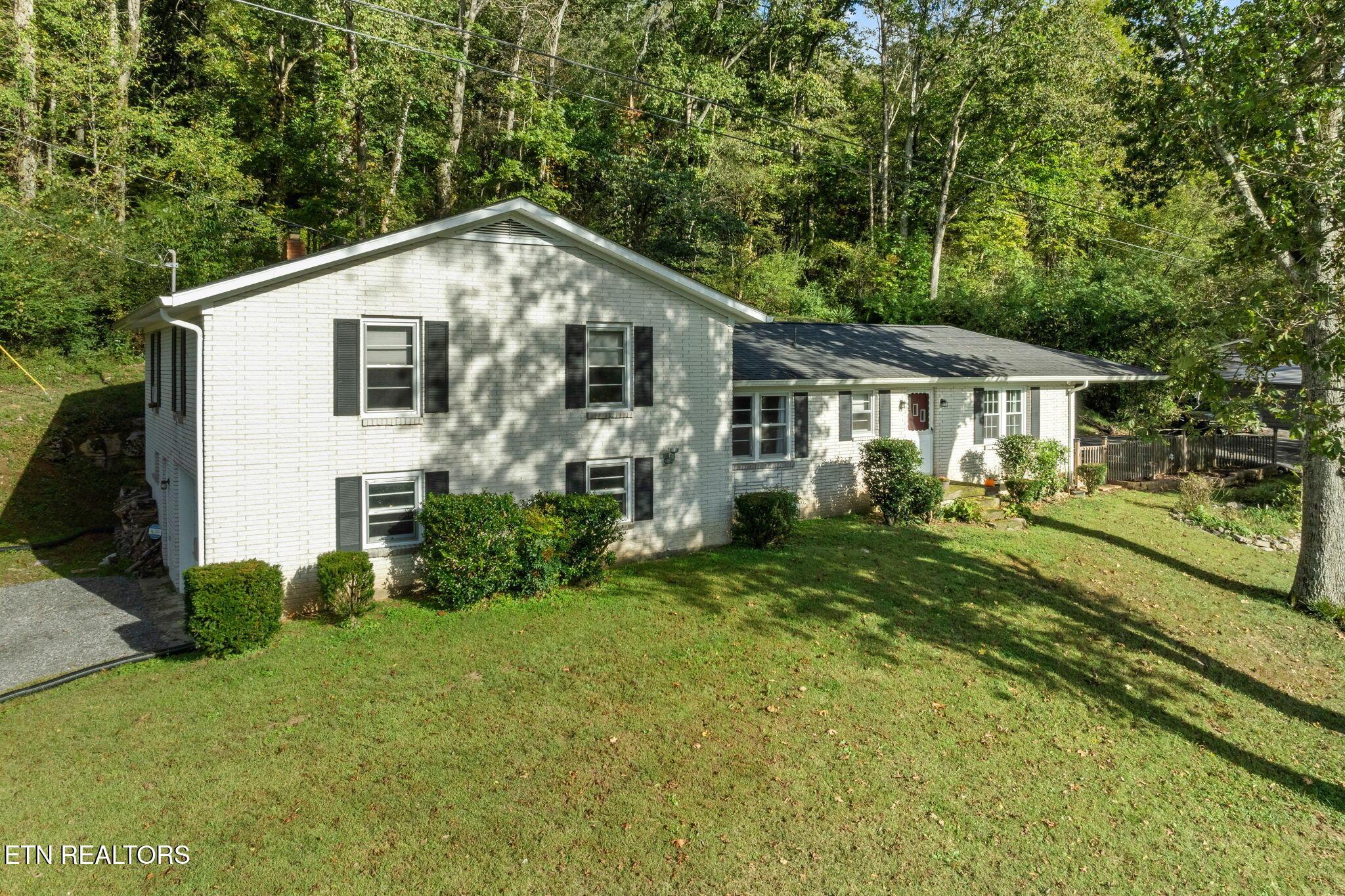 Image 3: 3-web-or-mls-334-wartrace-hwy