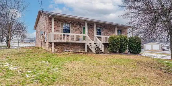 1605 Rolling Hills Drive