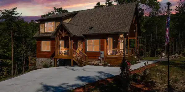 4385 Chamberlain Lane