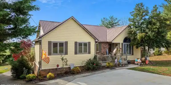 1266 Sunrise Drive