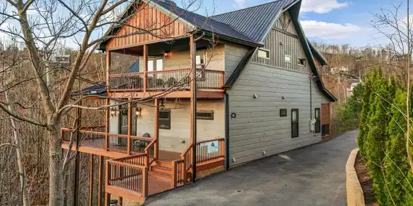 561 Edgewood Drive