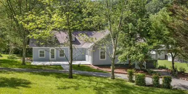 449 Carpenter Rd
