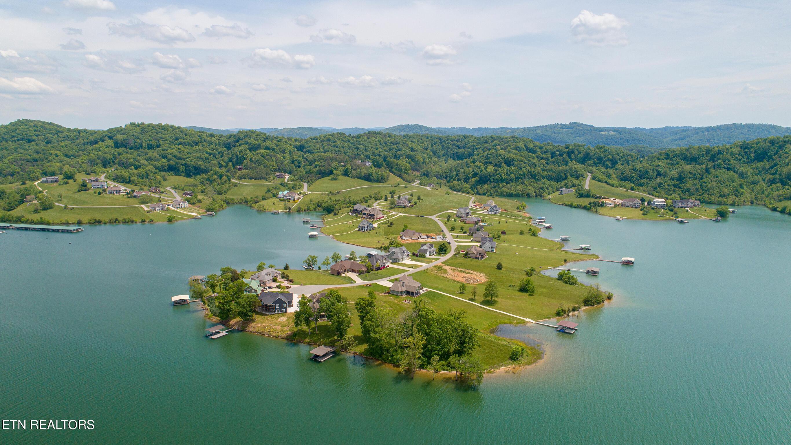 Image 3: 694G Russell Br, Sunset Bay, Norris Lake