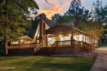 1536 Old Chisholm Tr