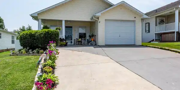 2544 Bay Meadows Way