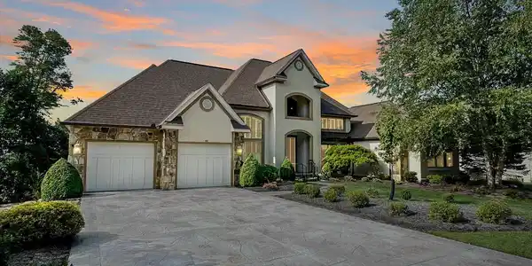 40 Bluff View Terrace