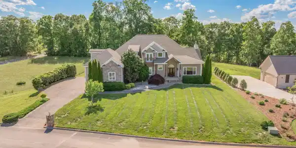 Image 3: 87-web-or-mls-205 Melea Lane-83
