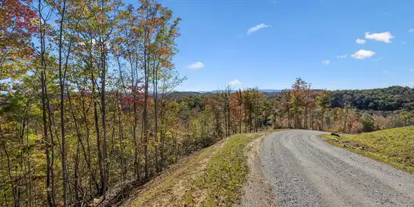 Image 3: 1-Sheep Ranch Rd - 2 - 001