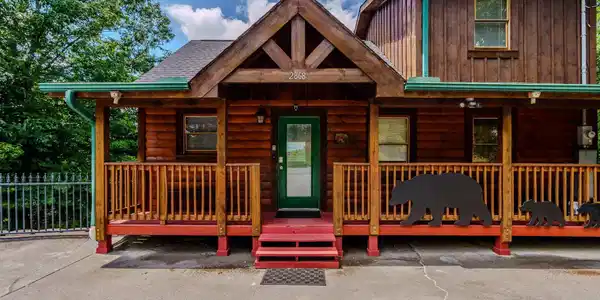 Image 4: 9-web-or-mls-2868-pine-haven-dr