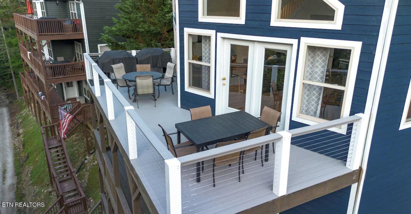 Image 4: Blue Moon Lakeside Estates