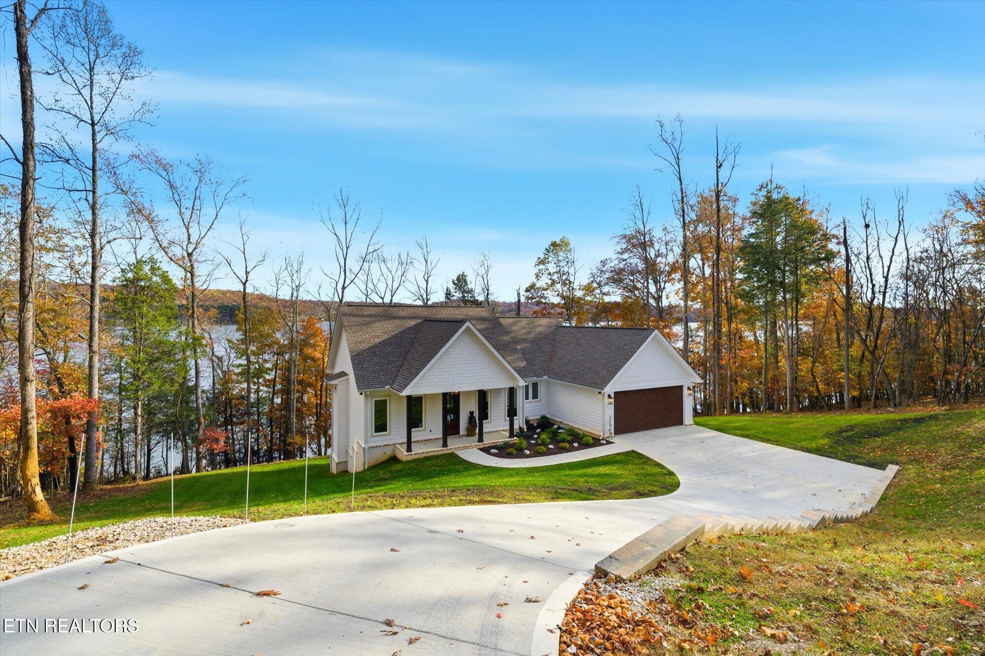 Image 4: 04-243-E-Shore-Dr-Rockwood-TN-4