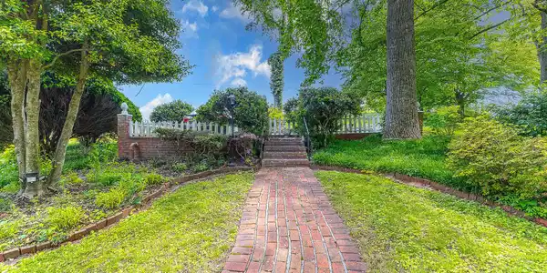 Image 4: IMG_0231-HDR-Edit