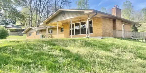 980 Blue Top Rd
