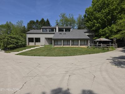 197 Yorkshire Drive
