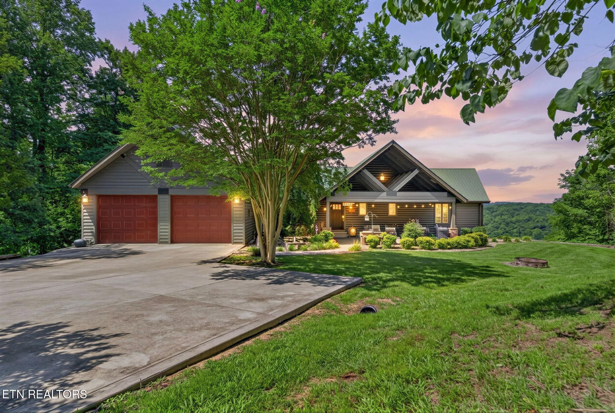 Image 1: 1-web-or-mls-2051 Scenic View Ct_001_TNP