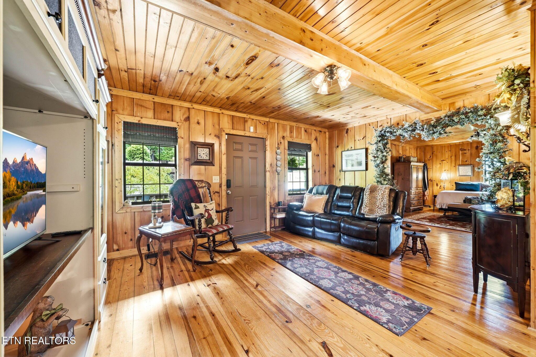 Image 4: 28-web-or-mls-5861 TN-360-5