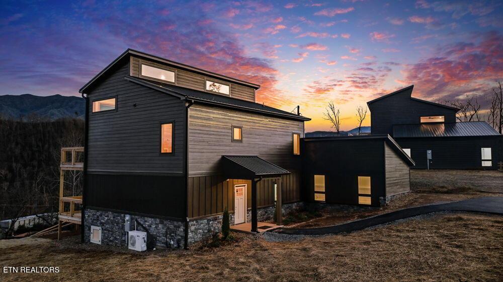 Image 1: 1-web-or-mls-002_DJI_20251126173651_0062