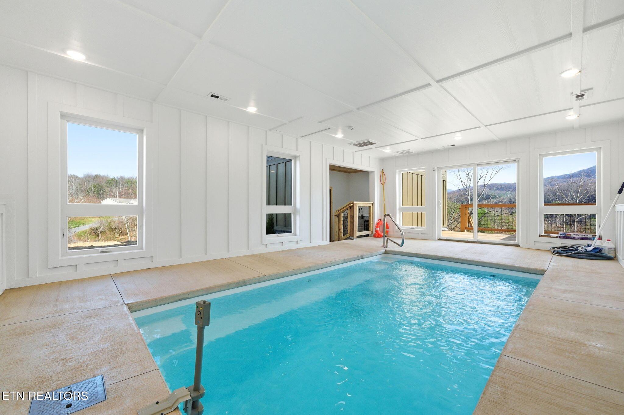 Image 3: 5-web-or-mls-037_DSC01740