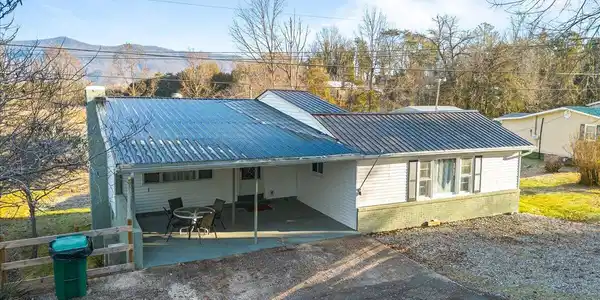 170 Bow Point Rd