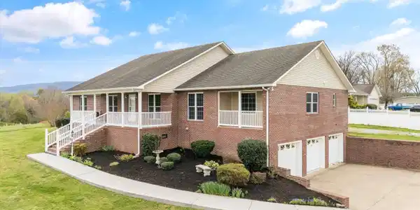1600 Shale Rd