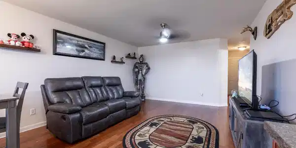 Image 2: 3347 Frontier View Drive - Unit 3 - Sevi