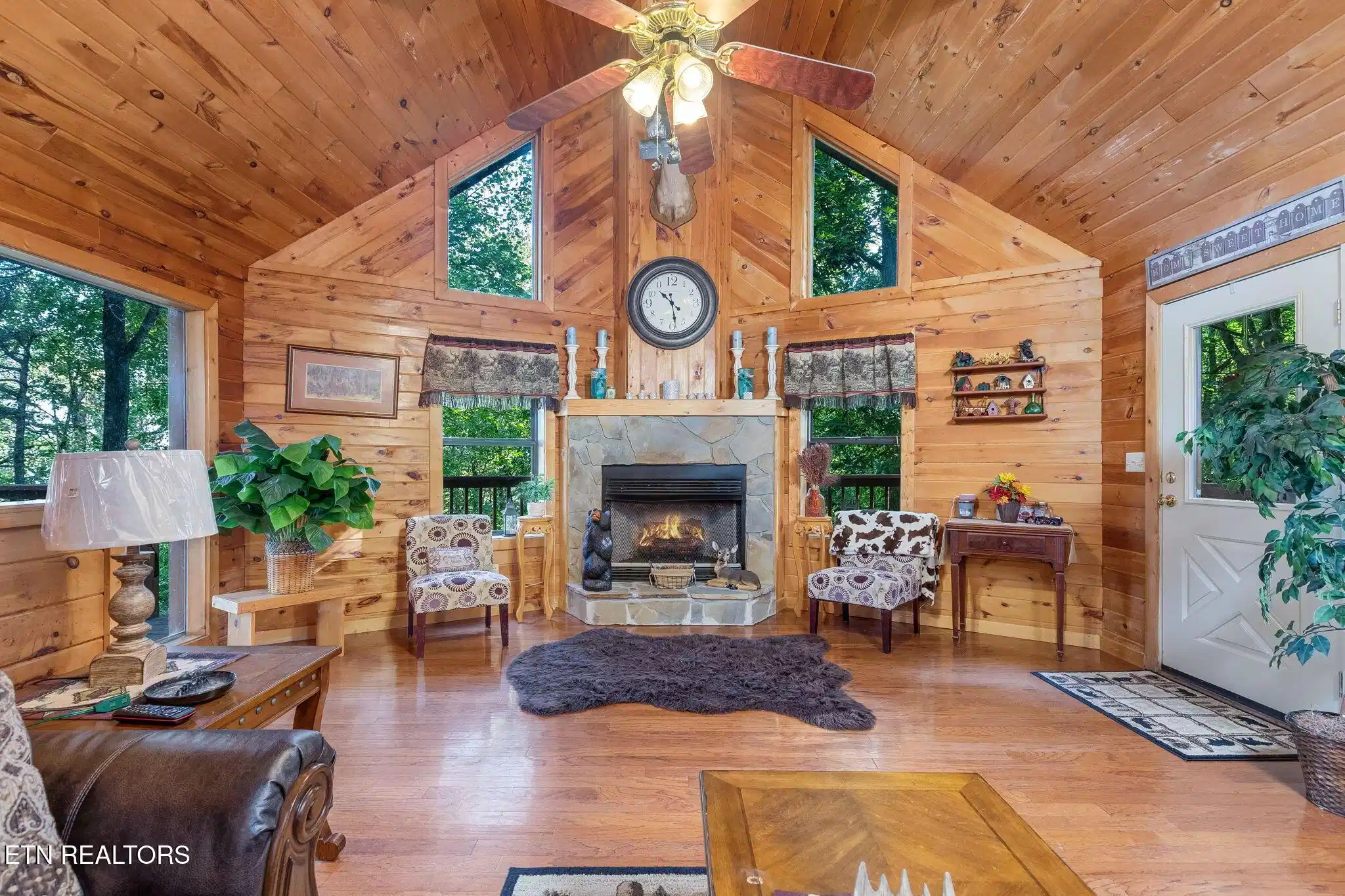 Image 1: 19-web-or-mls-3469-sugar-maple-loop-rd