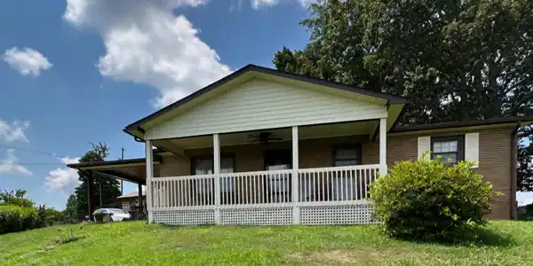 950 Raven Hill Rd