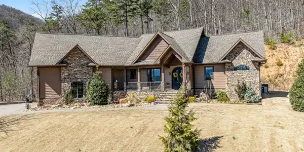 2830 Brook View Tr