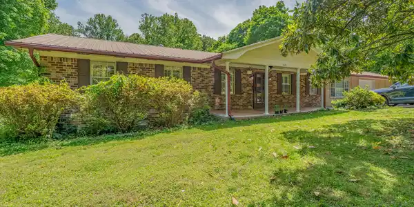 1623 Bluff Rd
