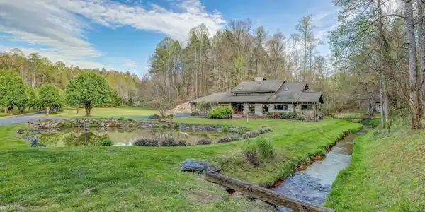 575 Buckhorn Rd