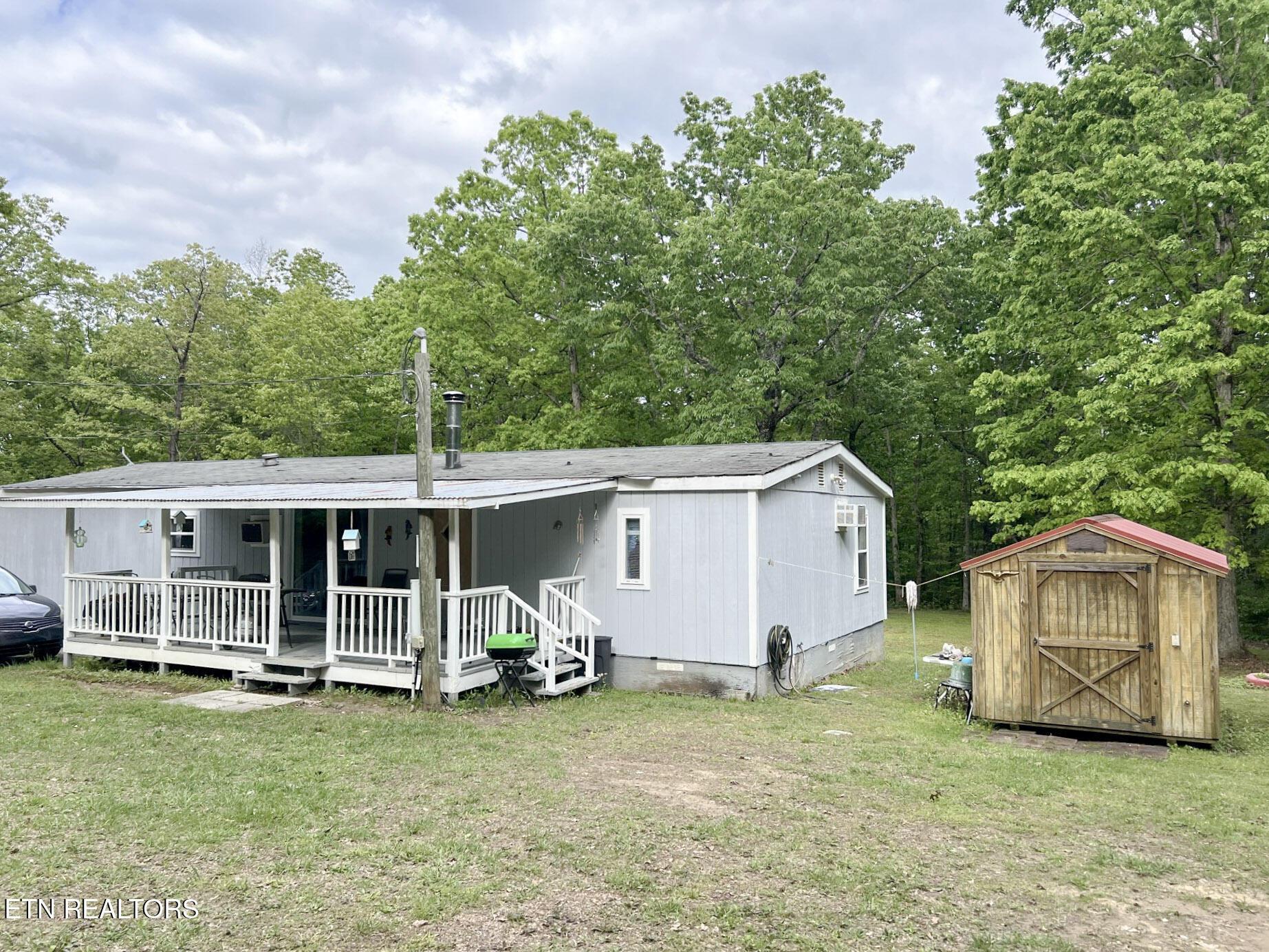Image 4: Front of House