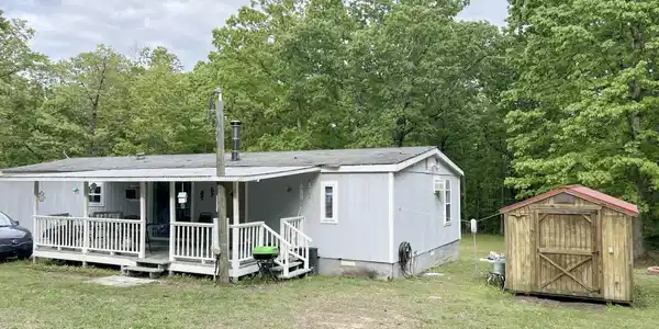 Image 4: Front of House